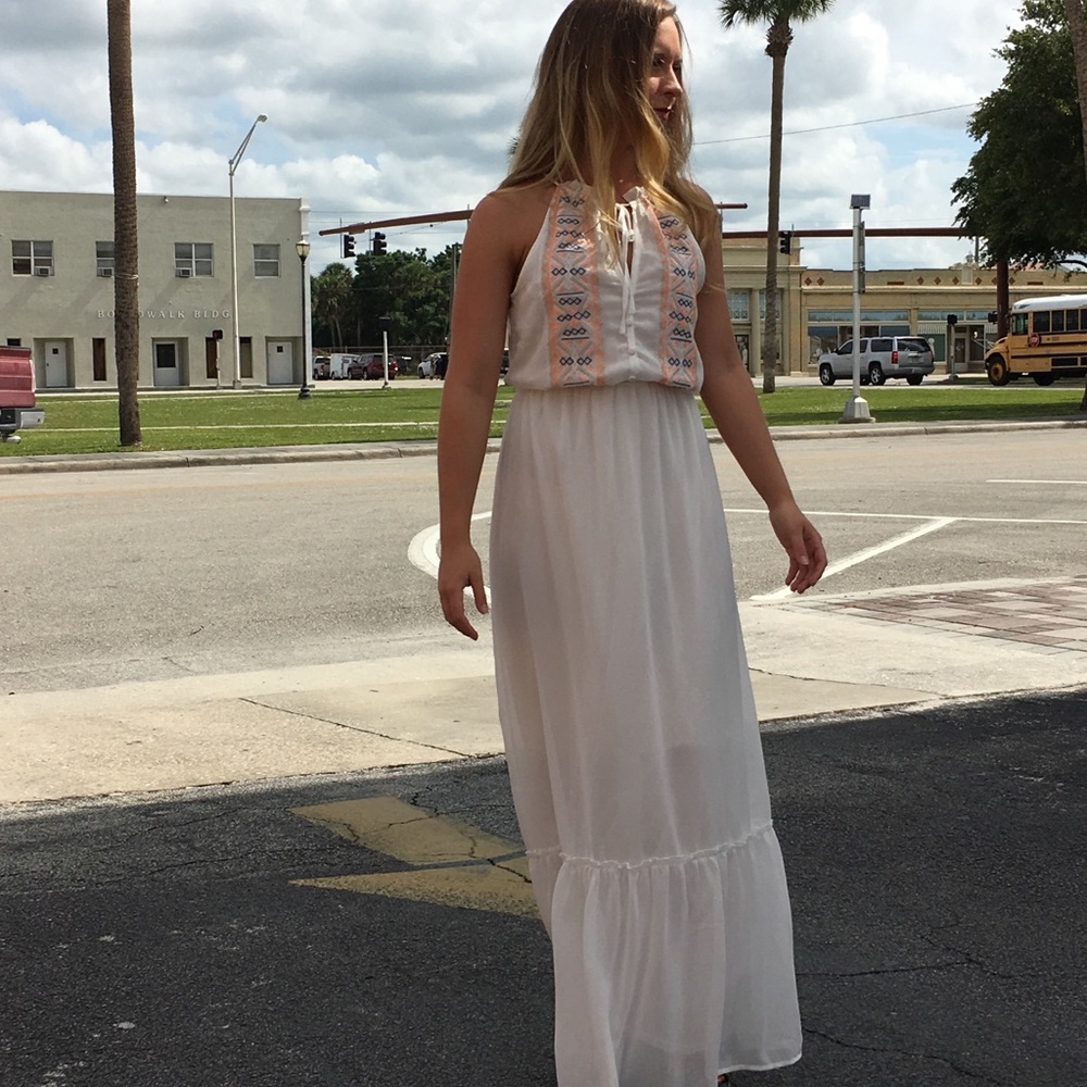 Women’s White Maxi Dress
